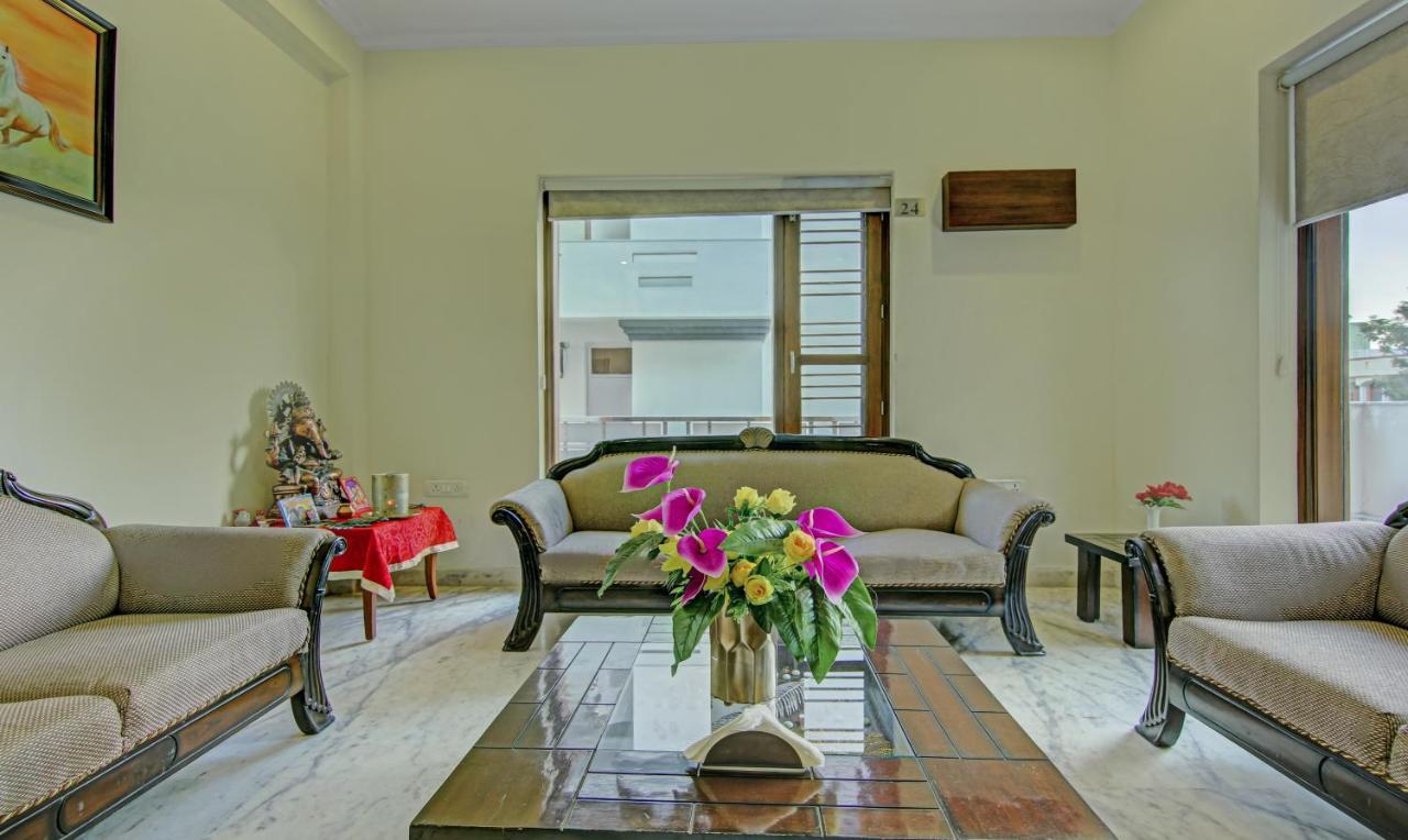 Itsy Hotels Swastika Inn Sector 26 نويدا المظهر الخارجي الصورة