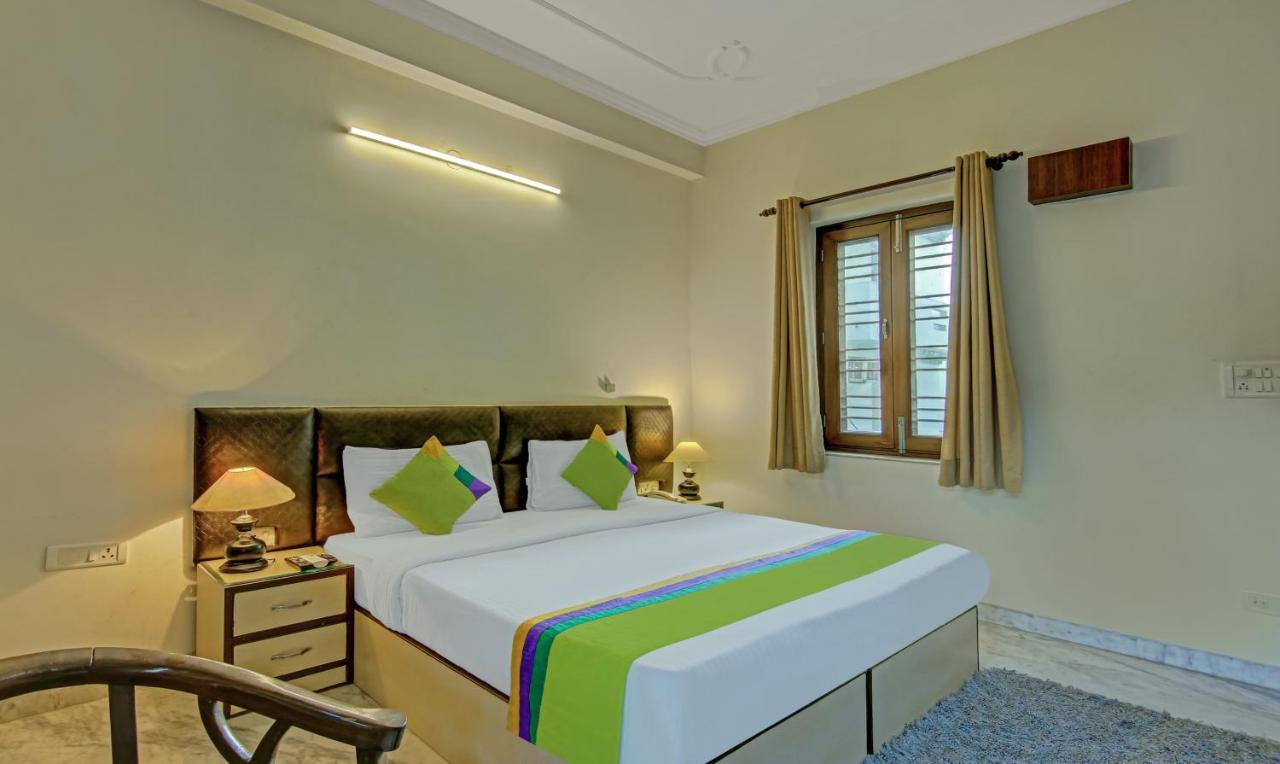 Itsy Hotels Swastika Inn Sector 26 نويدا المظهر الخارجي الصورة